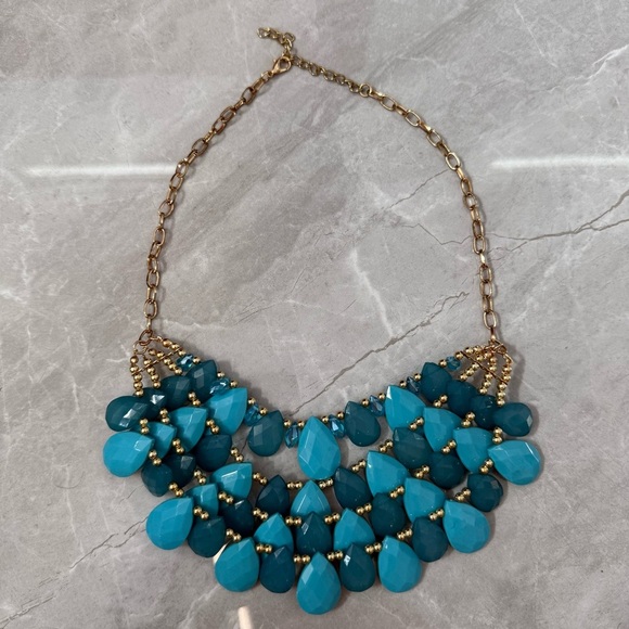 Francesca’s Statement Teardrop Bead Necklace - Picture 5 of 10